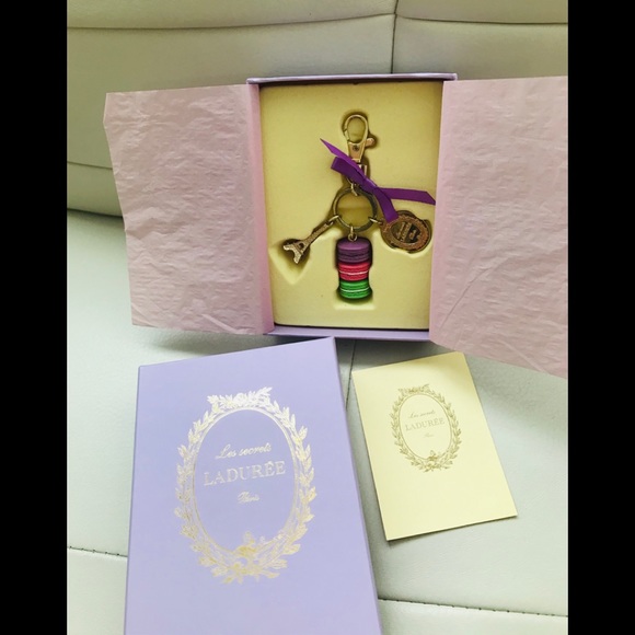 Laduree Accessories - 🎀 EUC Authentic Laduree Keychain Purse Charm 🎀